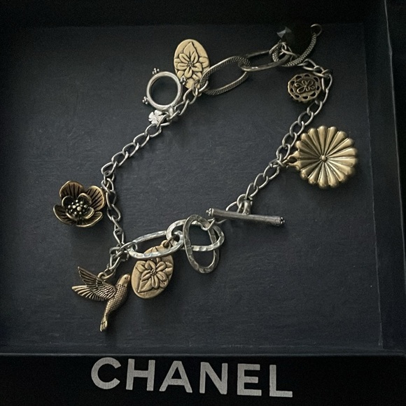 BEAUTIFUL LUCKY CHARM BRACELETS.. - Picture 4 of 4